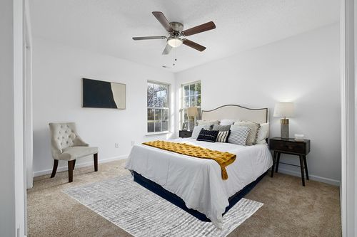 nuLOOM Sherill Abstract Transitional Area Rug, 5' x 8', Grey in White and Yellow Modern Bedroom