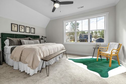 Deluxe Cowhides - Cowhide Area Rug - Dyed Emerald Green Cowhide Rugs Approx 8X 8 feet or 243X243cm in Grey Traditional Bedroom with King Bed