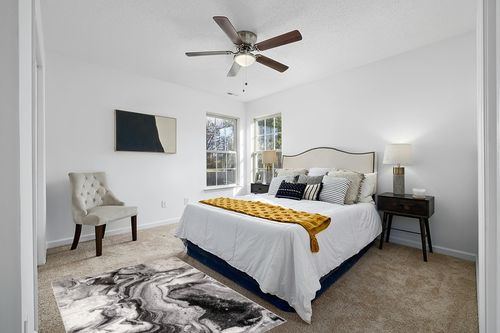 nuLOOM Remona Modern Abstract Area Rug, 4' x 6', Grey in White and Yellow Modern Bedroom