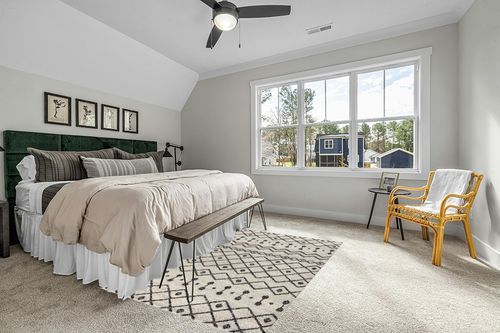 JONATHAN Y MOH208A-5 Aksil Moroccan Beni Souk Indoor Farmhouse Area-Rug Bohemian Minimalistic Geometric Easy-Cleaning Bedroom Kitchen Living Room Non Shedding, 5 ft x 8 ft, Cream/Black in Grey Traditional Bedroom with King Bed
