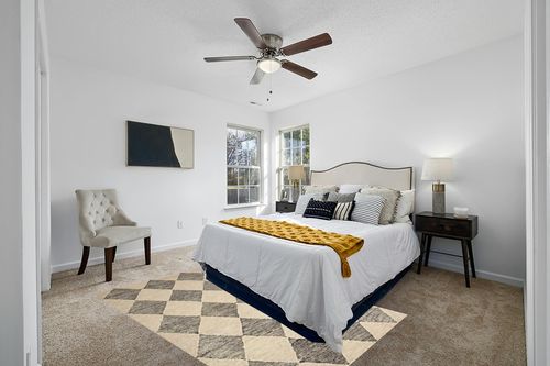 Loloi Chris Loves Julia x Francis Beige/Charcoal 5'-0" x 7'-6" Area Rug in White and Yellow Modern Bedroom