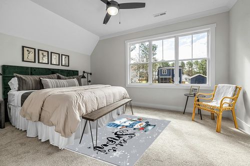 5' x 8' Area Rug, Christmas Non-Skid Rubber Backing Large Rectangle Rugs - Living Room Bedroom Home Office Xmas Snowman Bird Berry White Snowflake Grey Indoor Floor Mat Carpets in Grey Traditional Bedroom with King Bed