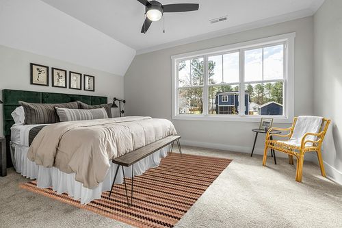 SAFAVIEH Cape Cod Collection Area Rug - 8' x 10', Orange & Black, Handmade Stripe Jute, Ideal for High Traffic Areas in Living Room, Bedroom (CAP104C) in Grey Traditional Bedroom with King Bed