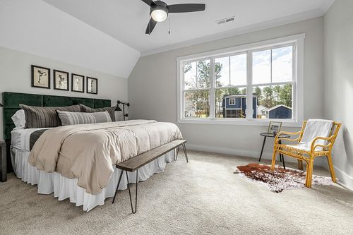 Easycozy Faux Cowhide Rug Large Cow Print Rug 4.6 x 5.2 Feet Thickened Elastic Cowhide Rug for Bedroom Living Room Home Office Western Decor in Grey Traditional Bedroom with King Bed
