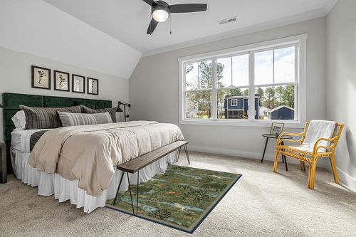 RUGGABLE x Morris & Co Washable Rug - Perfect Bohemian Area Rug for Living Room Bedroom Kitchen - Non-Slip, Child Friendly, Stain & Water Resistant - Owl & Willow Green 5'x7' (Standard Pad) in Grey Traditional Bedroom with King Bed