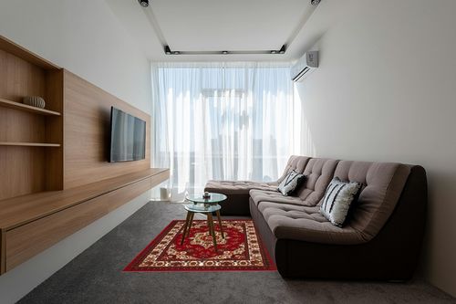 Maroon Traditional Non Slip Living Room Area Rug in Grey Living Room with Brown Couch