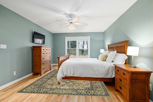 SUPERIOR Radcliffe Collection Area Rug, 8mm Pile Height with Jute Backing, Traditional European Tapestry Design, Fashionable and Affordable Woven Rugs - 8' x 10' in Teal and Orange Wood Bedroom