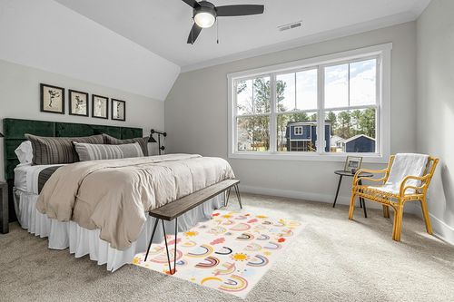 LTKOUGFAM Soft Kids Area Rug, Large Washable Space Mat, Non-Slip Cute Rainbow Weather Baby Crawling Floor Mat for Living Room Playroom Classroom Bathroom (59" x 39" S) in Grey Traditional Bedroom with King Bed