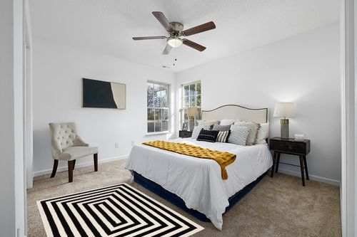 Abani Contemporary Black & Ivory 4' x 6' Area Rug, Contrasting Geometric Modern Stripe Symmetrical Living Room Carpet Rugs in White and Yellow Modern Bedroom