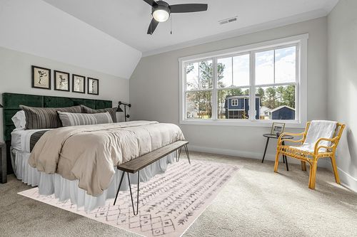 SAFAVIEH Tulum Collection Area Rug - 8' x 10', Ivory & Grey, Moroccan Boho Distressed Design, Non-Shedding & Easy Care, Ideal for High Traffic Areas in Living Room, Bedroom (TUL262A) in Grey Traditional Bedroom with King Bed
