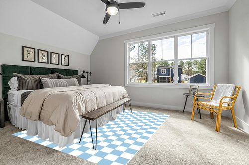 Retro Checkered Blue White Area Rug for Living Room Dining Room Bedroom Home Office Washable Fluffy Soft Carpet Playroom Nursery Room Large Faux Wool 8x10 Rug in Grey Traditional Bedroom with King Bed