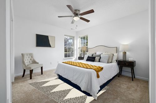 Dave Geometric Ivory/Black Area Rug Steelside Rug Size: Rectangle 5'3" x 7' in White and Yellow Modern Bedroom