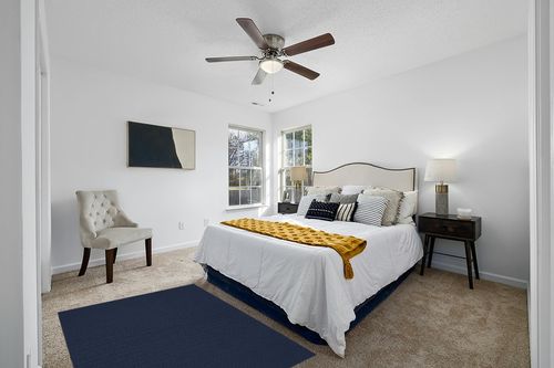 Garland Rug Town Square 4-Feet by 6-Feet Area Rug Navy in White and Yellow Modern Bedroom