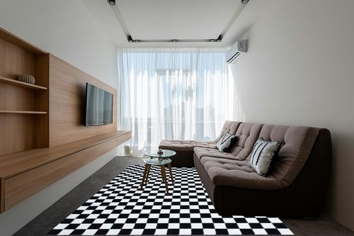 LUXE WEAVERS Geometric Checkered Black and White 8x10 Area Rug, Non-Shedding Modern Living Room Carpet in Grey Living Room with Brown Couch