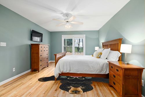Hand Tufted Black Bear Rug Skin Animal Rug Skin Wall Hanging for Bedroom Guest Room Handwoven Bath Rug Kids Rugs (9×12 Feet) in Teal and Orange Wood Bedroom