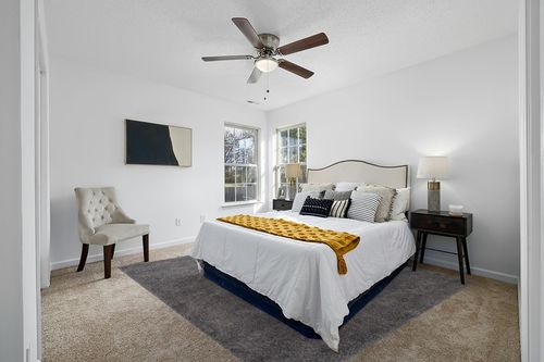nuLOOM Marleen Contemporary Shag Area Rug, 9x12, Gray in White and Yellow Modern Bedroom