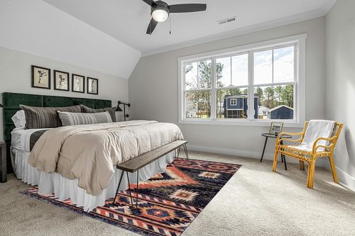 Well Woven Tulsa Lea Blue Traditional Southwestern Tribal 7'10" x 9'10" Area Rug in Grey Traditional Bedroom with King Bed