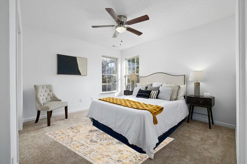 Artistic Weavers Delney Oriental Area Rug,5'3" x 7'1",Yellow in White and Yellow Modern Bedroom