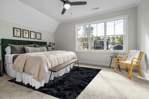 New Cowhide Rug Leather. Animal Skin Patchwork Area Carpet (8 X 10) in Grey Traditional Bedroom with King Bed