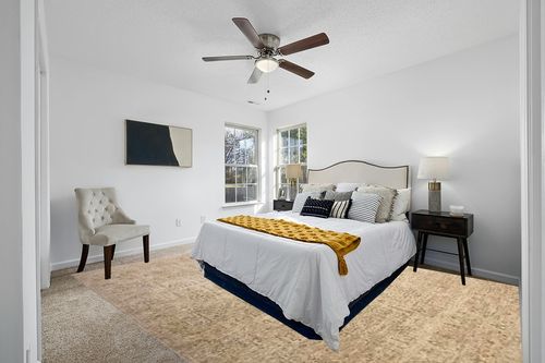 Loloi Magnolia Home by Joanna Gaines Junie Collection JUE-02 Oatmeal/Smoke 9'-6" x 13', .38" Pile Height, Area Rug in White and Yellow Modern Bedroom