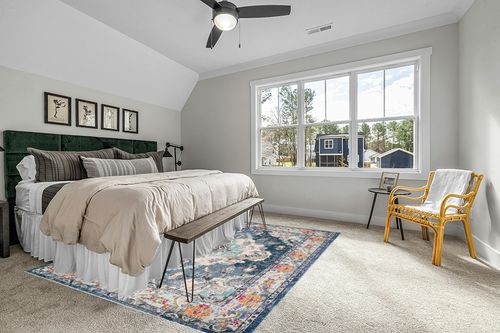 SAFAVIEH Monaco Collection Area Rug - 8' x 10', Navy & Light Blue, Boho Chic Medallion Distressed Design, Non-Shedding & Easy Care, Ideal for High Traffic Areas in Living Room, Bedroom (MNC243N) in Grey Traditional Bedroom with King Bed