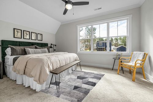 5x7 Contemporary are Rug in Grey - Blue for Living Room and Bedroom: Modern, Geometric Design, Non-Slip, Washable, Perfect for Dining Room, Big and Stylish Home Carpet, Ideal for Any Space in Grey Traditional Bedroom with King Bed