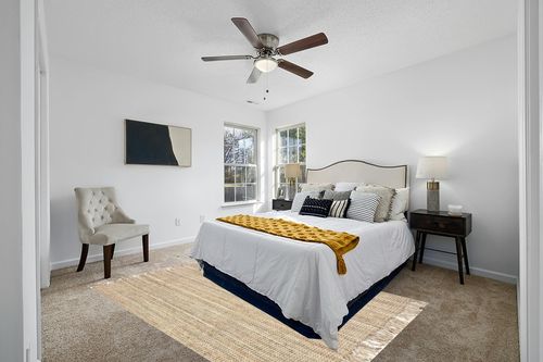nuLOOM Daniela Farmhouse Chunky Jute Area Rug, 6' x 9', Natural in White and Yellow Modern Bedroom