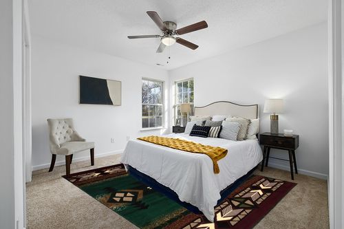 Champion Rugs Southwest Native American Navajo Aztec Tribal Indian Hunter Green Carpet Area Rug (8 Feet X 10 Feet) in White and Yellow Modern Bedroom