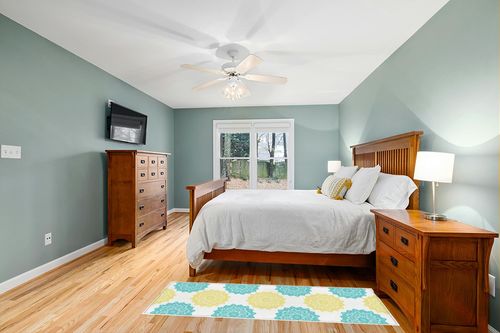 Hallway Runner Rug,Mandala Floral Print Geometric Pattern Aqua Green Yellow Non Slip Water Absorbent Rug Indoor Entrance Floor Mat Runner for Home Garage Kitchen Laundry 23.6x70.9in in Teal and Orange Wood Bedroom