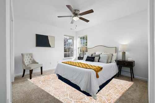 SAFAVIEH Madison Collection Area Rug - 8' x 10', Cream & Orange, Glam Ogee Trellis Distressed Design, Non-Shedding & Easy Care, Ideal for High Traffic Areas in Living Room, Bedroom (MAD604H) in White and Yellow Modern Bedroom