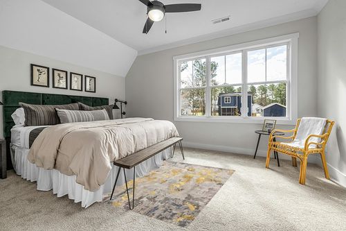 vivorug Washable Rug, Ultra Soft Area Rug 5x7, Non Slip Abstract Rug Foldable, Stain Resistant Rugs for Living Room Bedroom, Modern Fuzzy Rug (Grey/Gold/Navy, 5'x7') in Grey Traditional Bedroom with King Bed