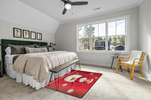 ALAZA Happy Snowman Merry Christmas Non Slip Area Rug 5' x 7' for Living Dinning Room Bedroom Kitchen Hallway Office Modern Home Decorative in Grey Traditional Bedroom with King Bed