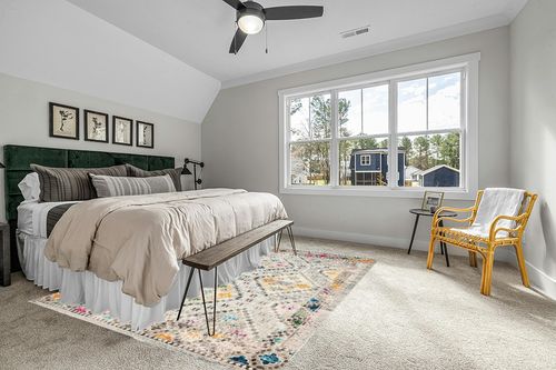 SAFAVIEH Madison Collection Area Rug - 8' x 10', Grey & Yellow, Boho Diamond Distressed Design, Non-Shedding & Easy Care, Ideal for High Traffic Areas in Living Room, Bedroom (MAD418F) in Grey Traditional Bedroom with King Bed
