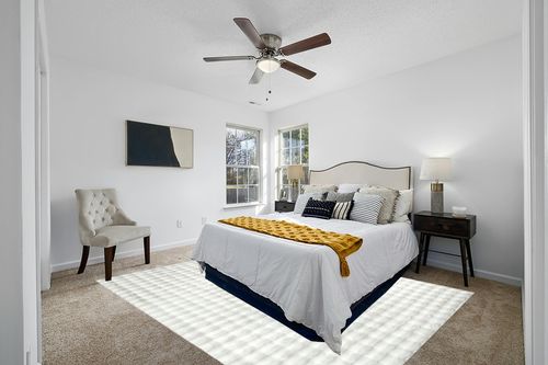 nuLOOM 8' x 10' Cozy Plush SuperiorWash Area Rug, Machine Washable, Non-Slip, Soft Fluffy Shag Carpet for Living Room Bedroom Kids Room Nursery Home Decor, Jeni White in White and Yellow Modern Bedroom