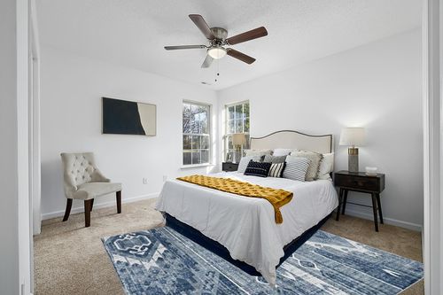 Unique Loom Portland Collection Southwestern Inspired Striped Tone-on-Tone Area Rug (8' 0 x 8' 0 Square, Blue/ Gray) in White and Yellow Modern Bedroom