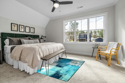 TOMWISH 5X7 Area Rug, Blue Abstract Modern Play Area Rug Turquoise Art Painting Watercolor Living Room Bedroom Floor Decoration Carpet, Dormitory Living Room Rest Carpet Mat,Decorative Home and Floor in Grey Traditional Bedroom with King Bed