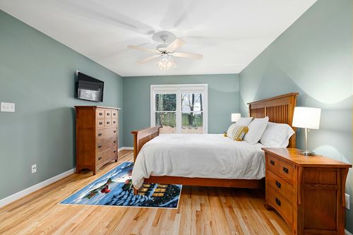 OComster Christmas Rectangle Shape Large Area Rugs - 5 x 8 Feet Xmas Snowman Red Bird Snowfield Farmhouse Winter - (Non-Woven + Rubber) Low File Floor Mat in Teal and Orange Wood Bedroom
