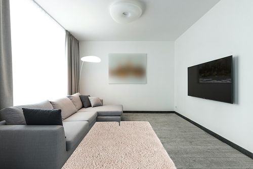Rugs.com Infinity Collection Solid Shag Area Rug 5' x 8' Linen Shag Rug Perfect for Living Rooms, Large Dining Rooms, Open Floorplans in Modern Living Room with Grey Couch