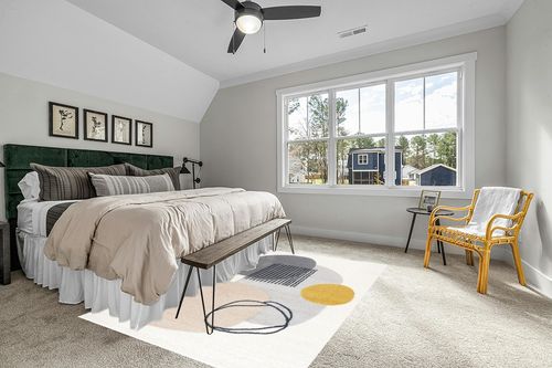 Abani Rugs Cream and Gray 6 ft. X 9 ft. Mid-Century Rug with Circles and Lines. Neutral Tones of Cream, Gray and a pop of Yellow. Minimalistic Design Turkish Stain Resistant Area Rug. in Grey Traditional Bedroom with King Bed