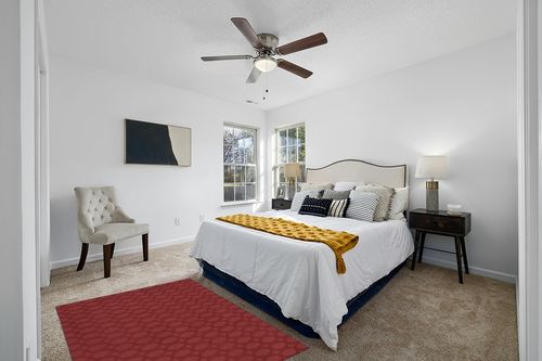Garland Rug Sparta 4 ft. x 6 ft. Area Rug Chili Red in White and Yellow Modern Bedroom