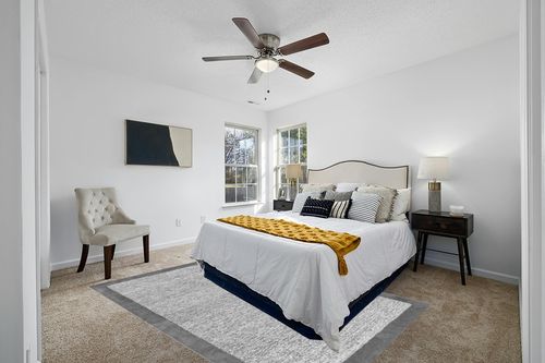nuLOOM Marianne Handmade Wool Border Area Rug, 6' x 9', Grey in White and Yellow Modern Bedroom