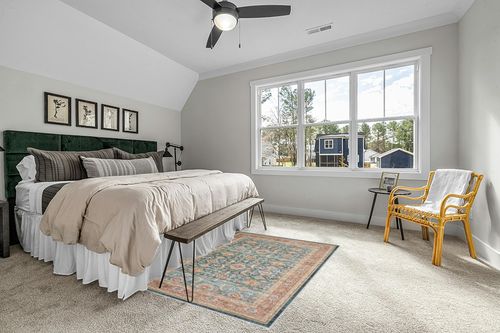 5x7 Area Rug Living Room Rugs: Machine Washable Large Carpet for Bedroom Boho Floral Print Distressed with Non-Slip Backing Stain Resistant Large Rugs for Dining Room Home Decor (Gold Multi 5'x7') in Grey Traditional Bedroom with King Bed