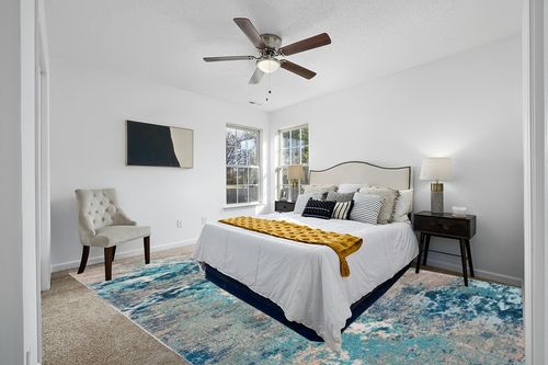 SAFAVIEH Madison Collection Area Rug - 10' x 14', Blue & Grey, Modern Boho Abstract Design, Non-Shedding & Easy Care, Ideal for High Traffic Areas in Living Room, Bedroom (MAD440M) in White and Yellow Modern Bedroom