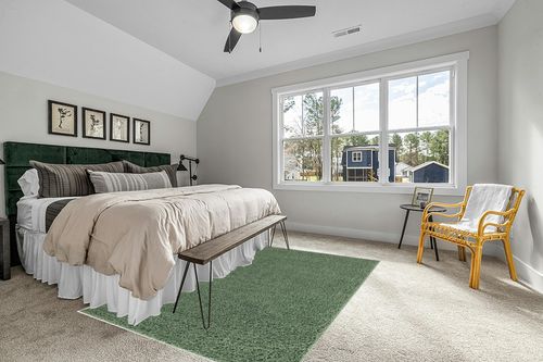 Green Shag Rug 6'x9' in Grey Traditional Bedroom with King Bed