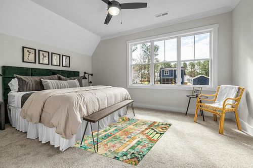 Wonnitar Boho Tribal 5x7 Rug,Washable Ultra-Thin Green Bedroom Area Rug,Southwestern Non-Shedding Large Living Room Mat,Non-Slip Stain Resistant Throw Carpet for Dining Room Nursery Dorm in Grey Traditional Bedroom with King Bed