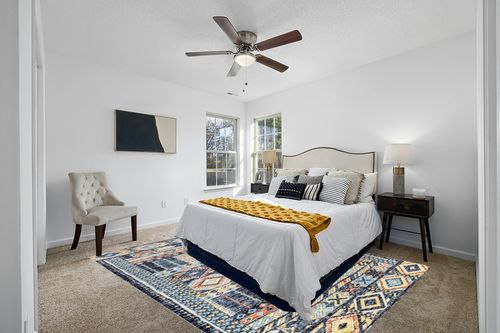 nuLOOM Taliyah Bohemian Fringe Indoor/Outdoor Area Rug, 8x10, Multi in White and Yellow Modern Bedroom