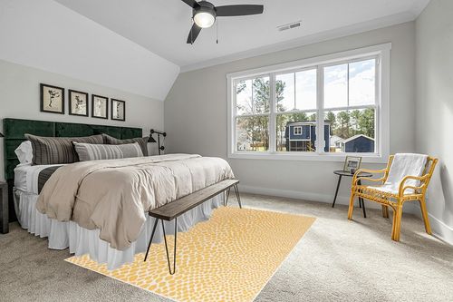 Unique Loom Jill Zarin Outdoor Collection Area Rug - Cape Town (6' x 9' Rectangle Yellow Ivory/Ivory) in Grey Traditional Bedroom with King Bed