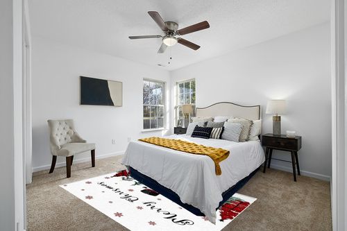 Christmas Snowman Area Rug for Living Room, Rectangular Indoor Carpet - 5' x 8', Winter Snowflake Xmas Tree Plaid Non-Skid Bathroom Mat Kitchen Runner Rugs for Bedroom in White and Yellow Modern Bedroom