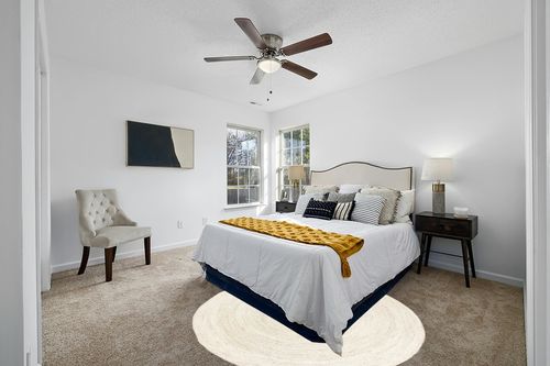 nuLOOM Rigo Hand Woven Farmhouse Jute Area Rug, 6' Round, Off-white in White and Yellow Modern Bedroom