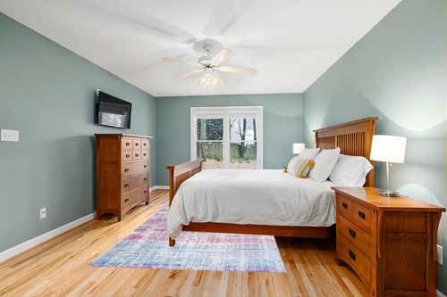 SAFAVIEH Skyler Collection 6' x 9' Silver/Purple SKY183V Modern Abstract Non-Shedding Living Room Dining Bedroom Area Rug in Teal and Orange Wood Bedroom